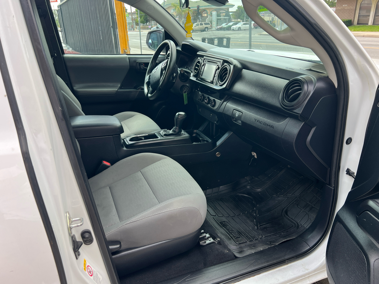 Toyota Tacoma SR5 Access Cab I4 6AT 2WD 2018