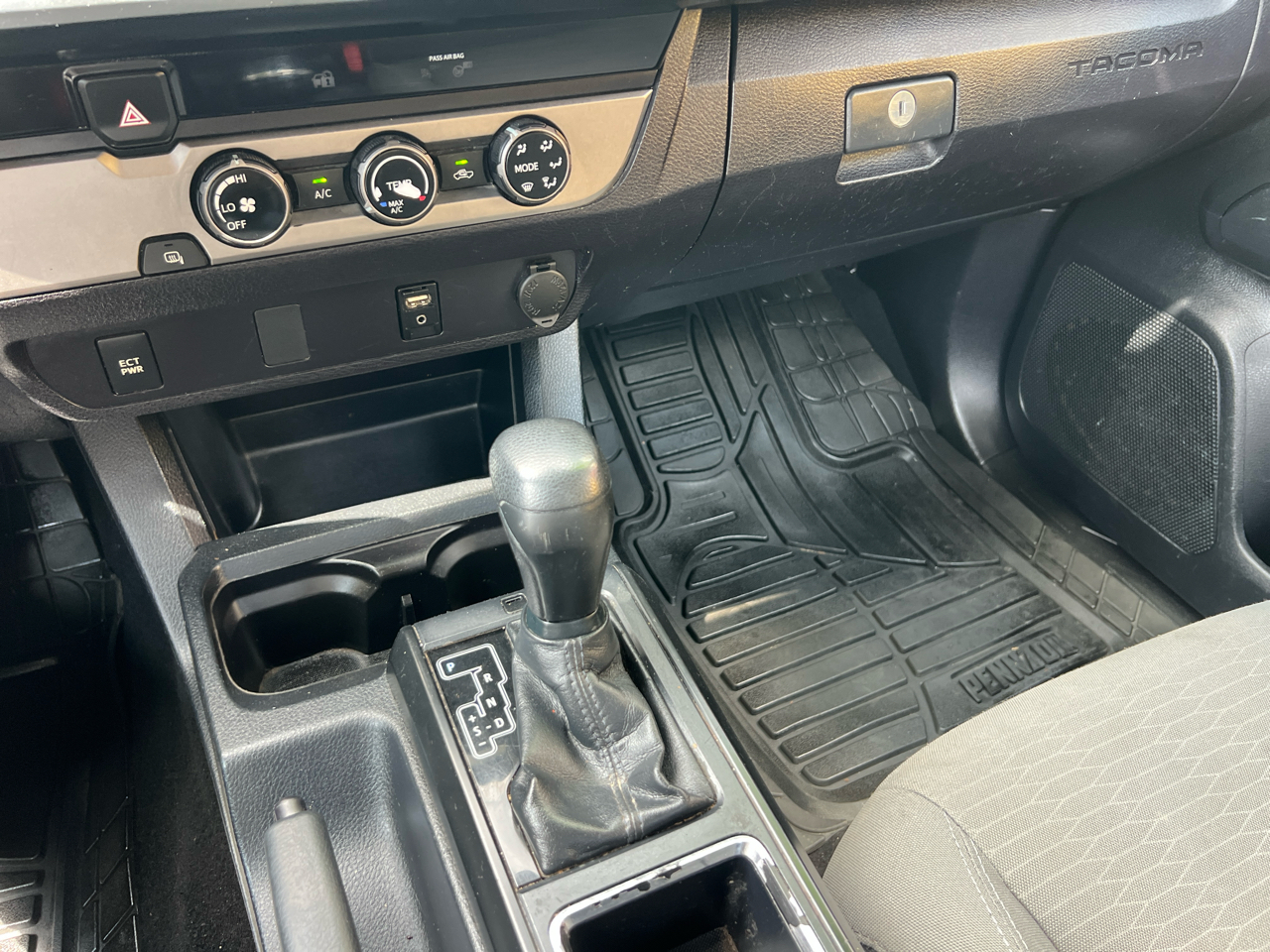 Toyota Tacoma SR5 Access Cab I4 6AT 2WD 2018