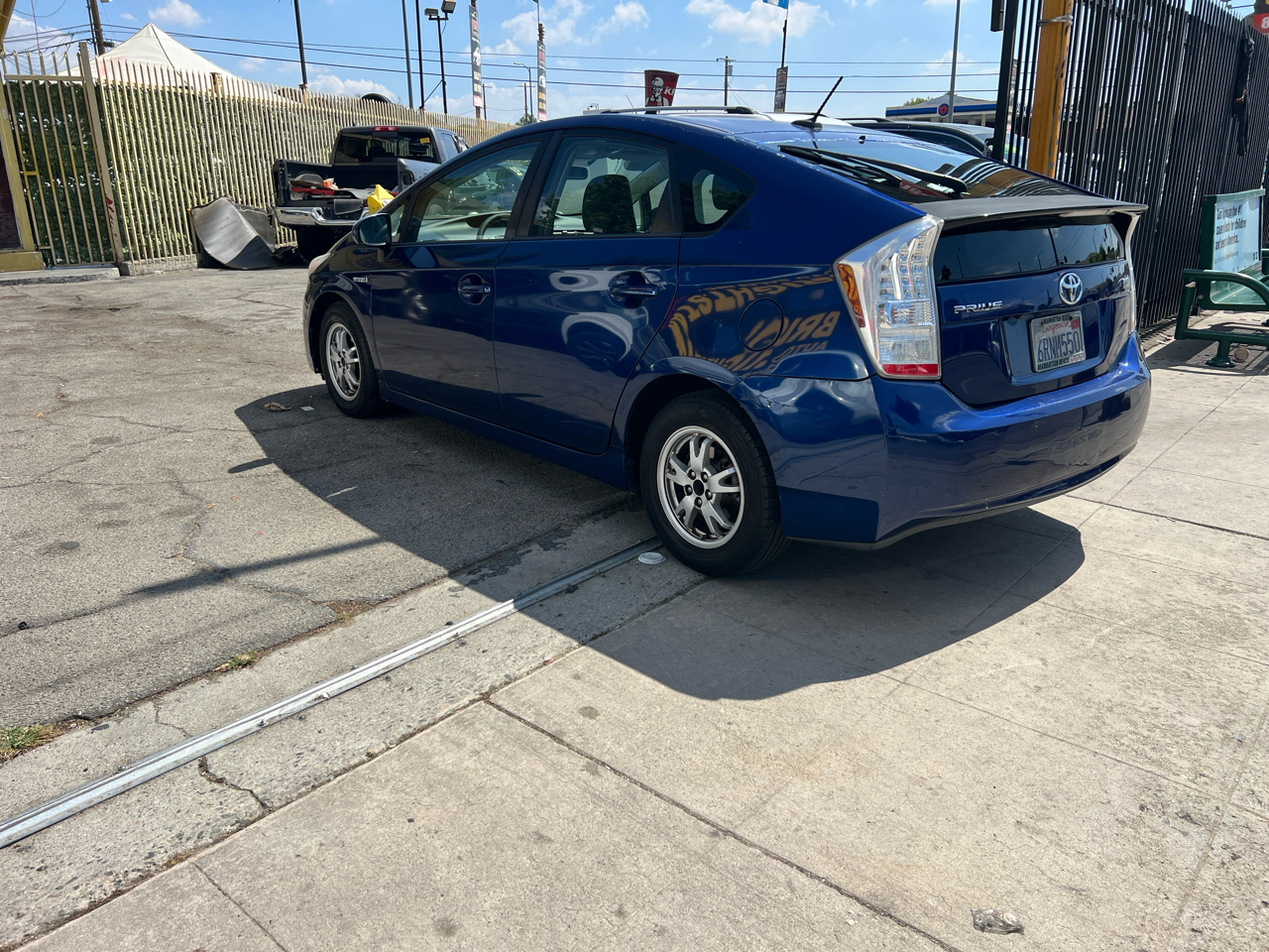 Toyota Prius Prius V 2010