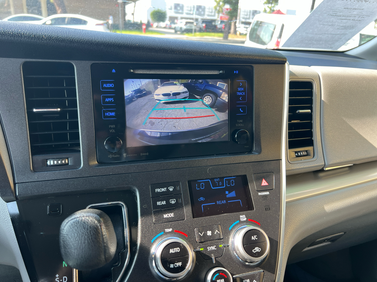 Toyota Sienna LE 8-Passenger 2017