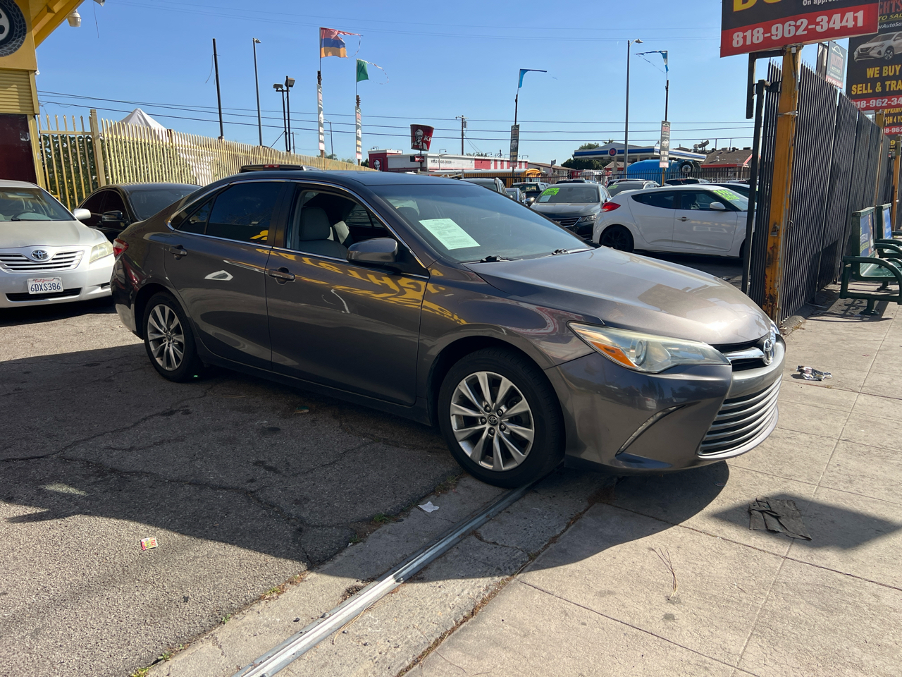 Toyota Camry SE 2015