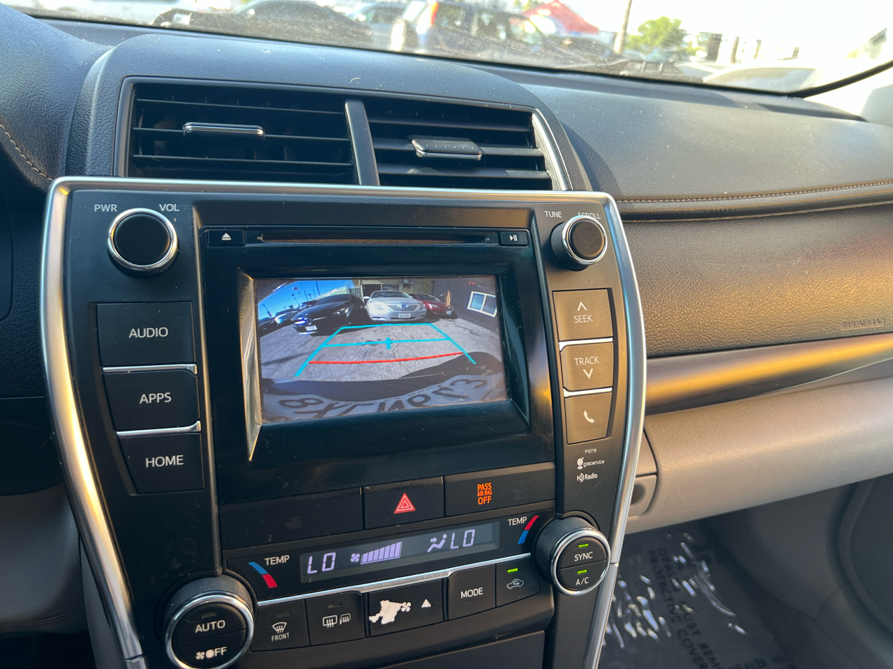 Toyota Camry SE 2015