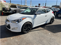 2017 Hyundai Veloster 