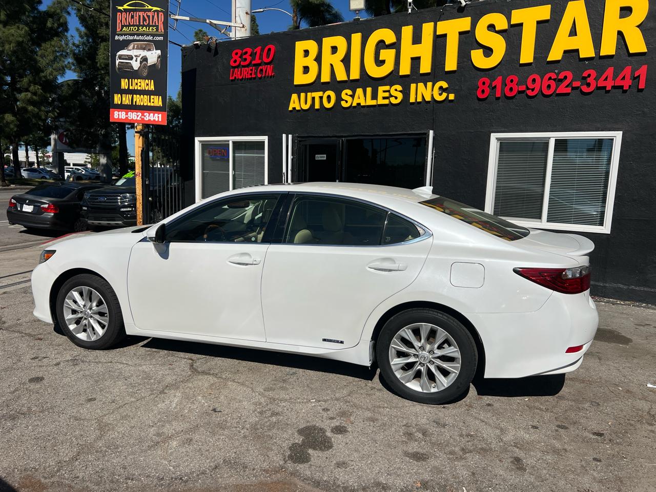 Lexus ES 300h Sedan 2015