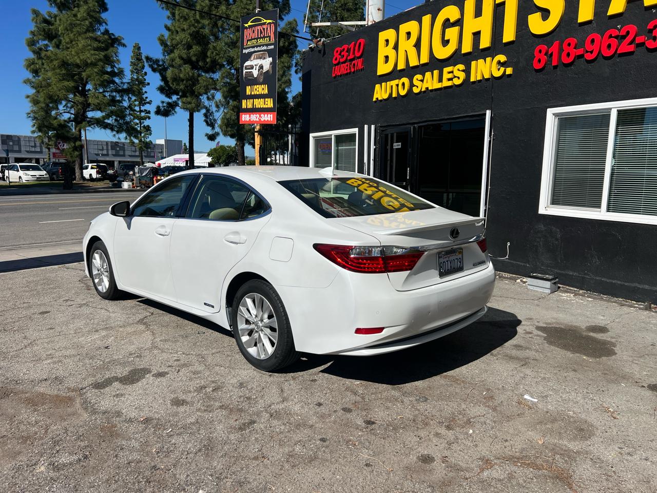 Lexus ES 300h Sedan 2015