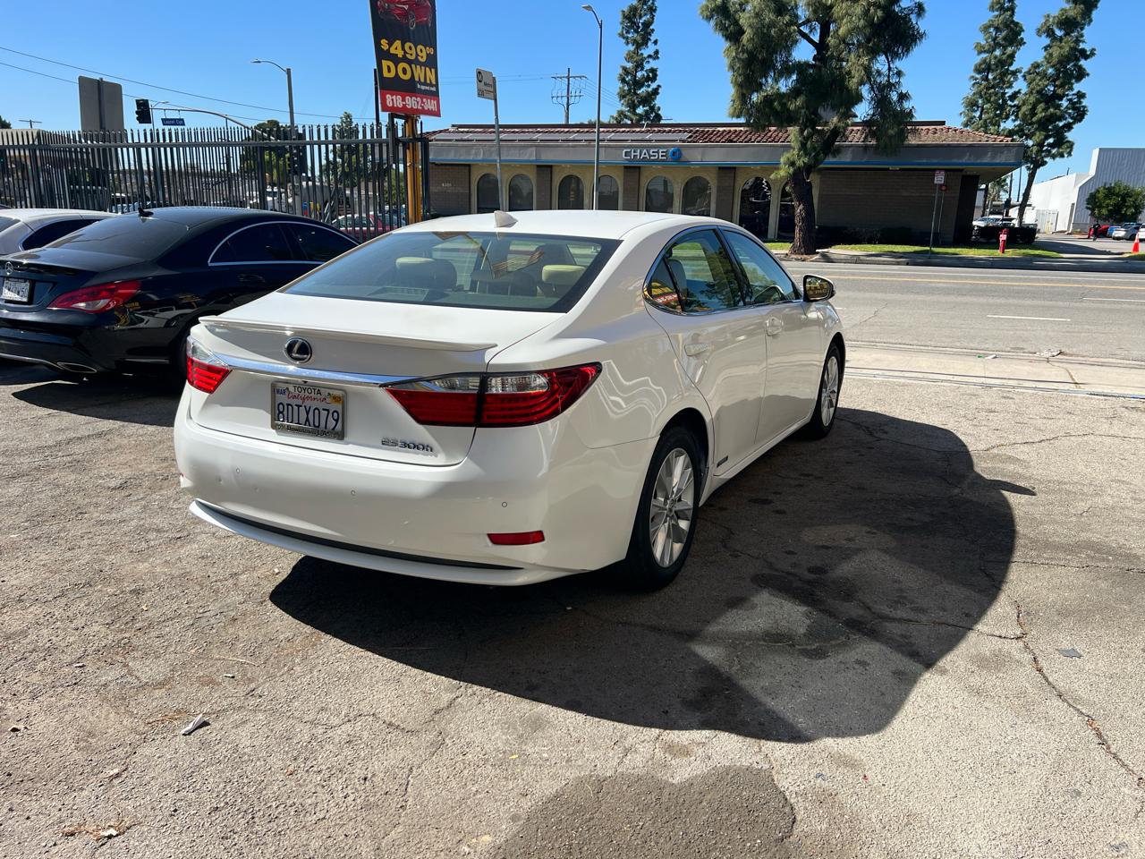 Lexus ES 300h Sedan 2015