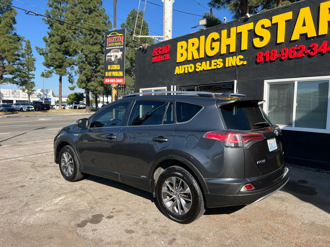 Toyota RAV4 Hybrid XLE 2018