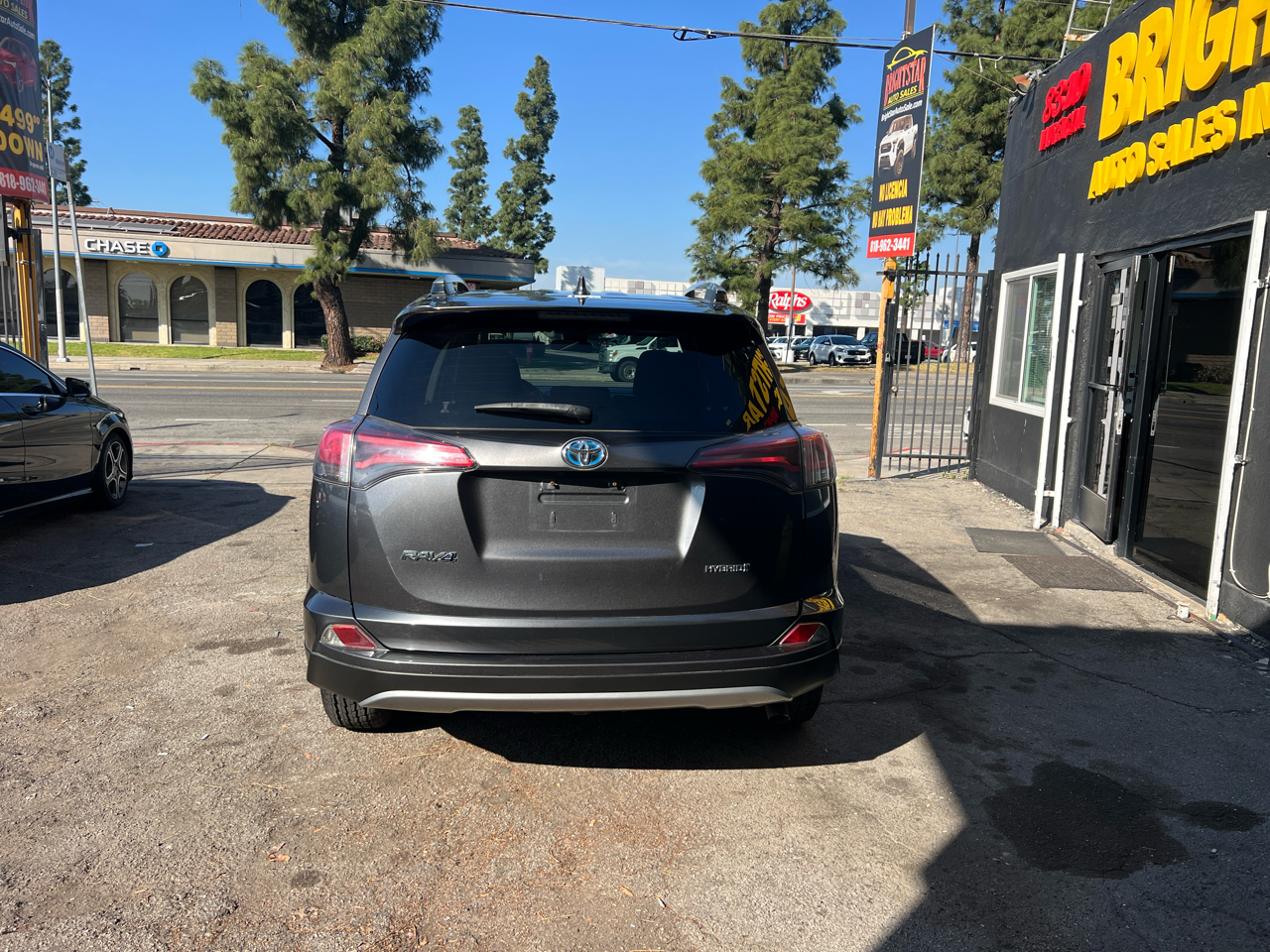 Toyota RAV4 Hybrid XLE 2018