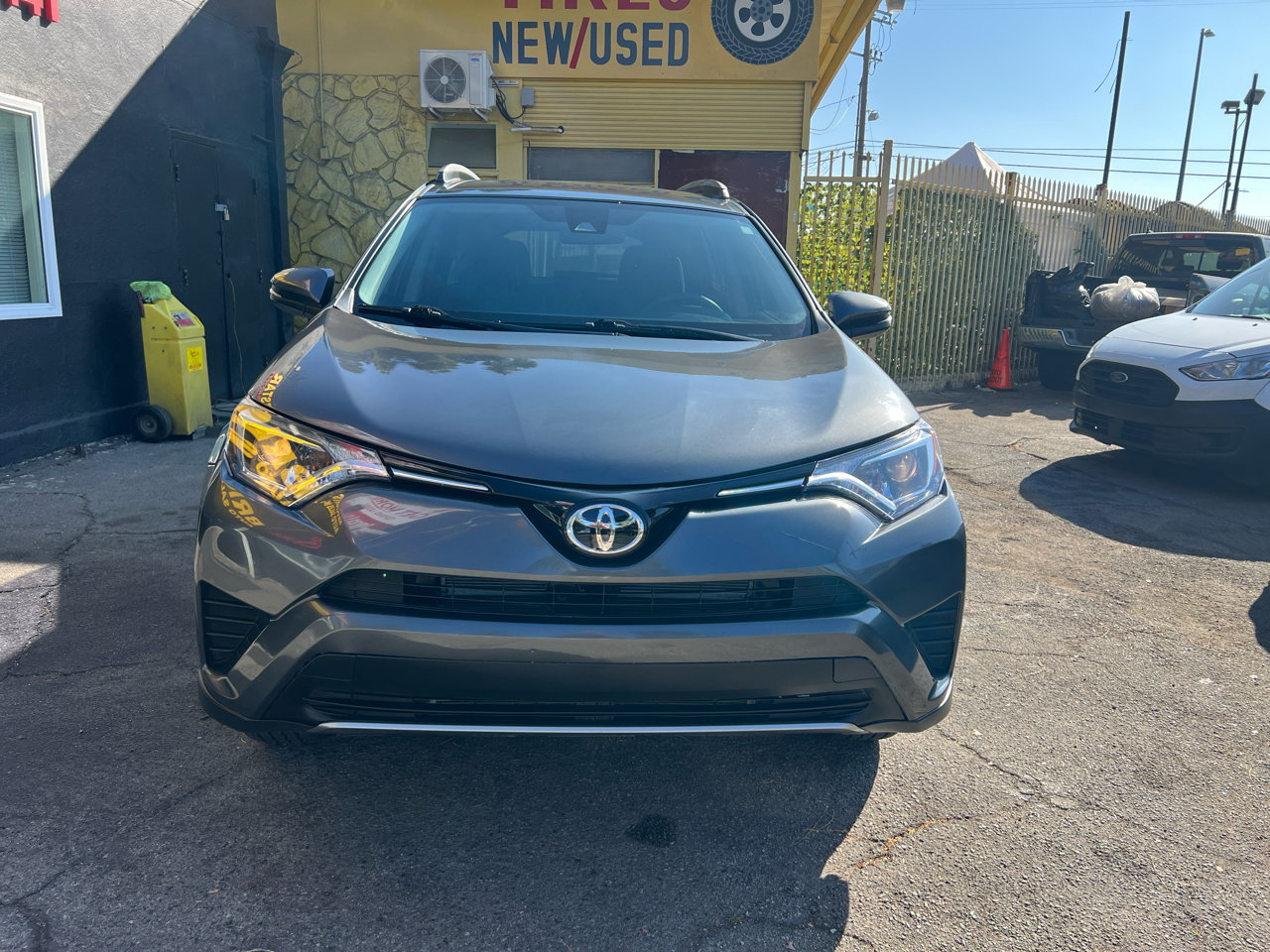 Toyota RAV4 Hybrid XLE 2018