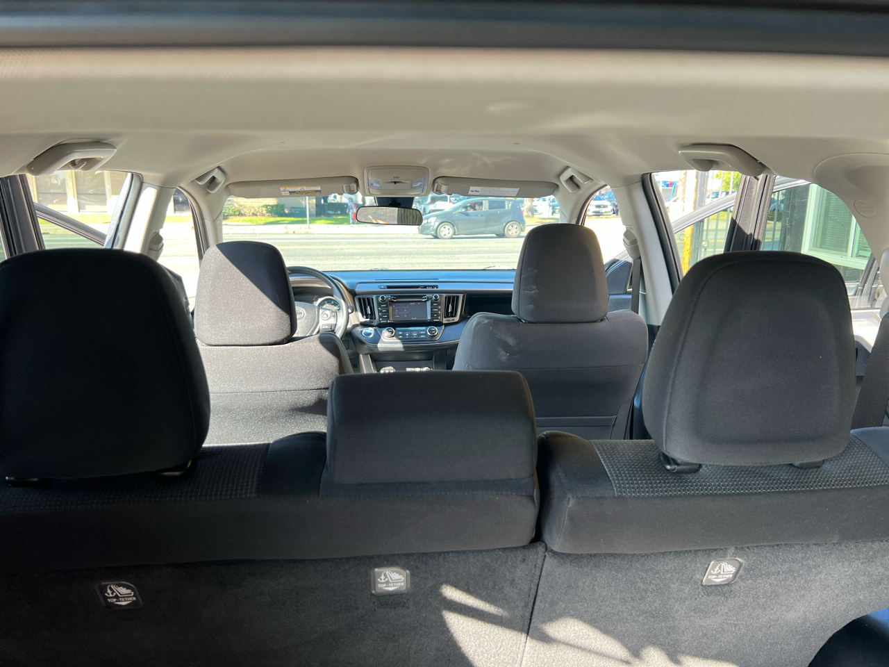 Toyota RAV4 Hybrid XLE 2018