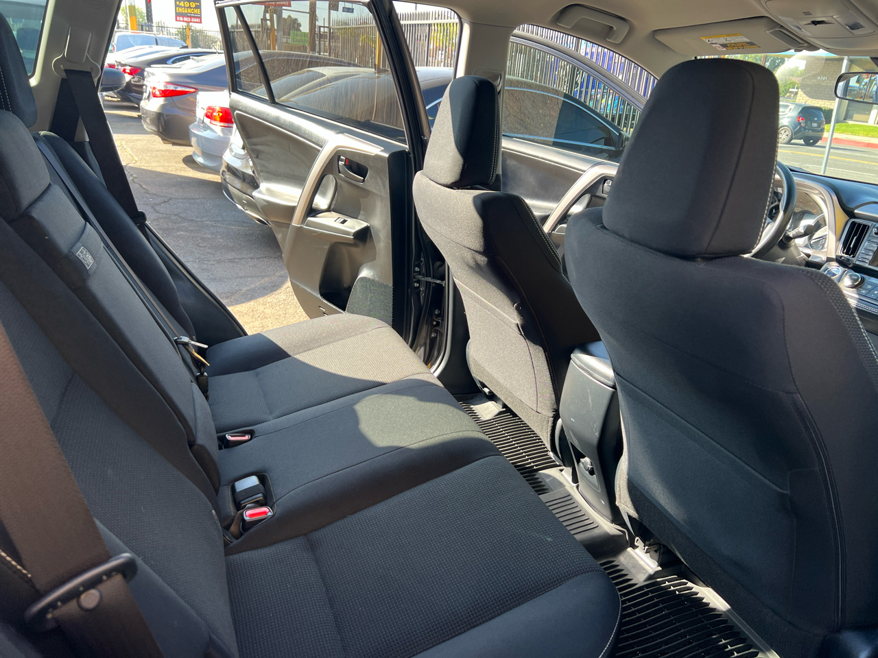 Toyota RAV4 Hybrid XLE 2018