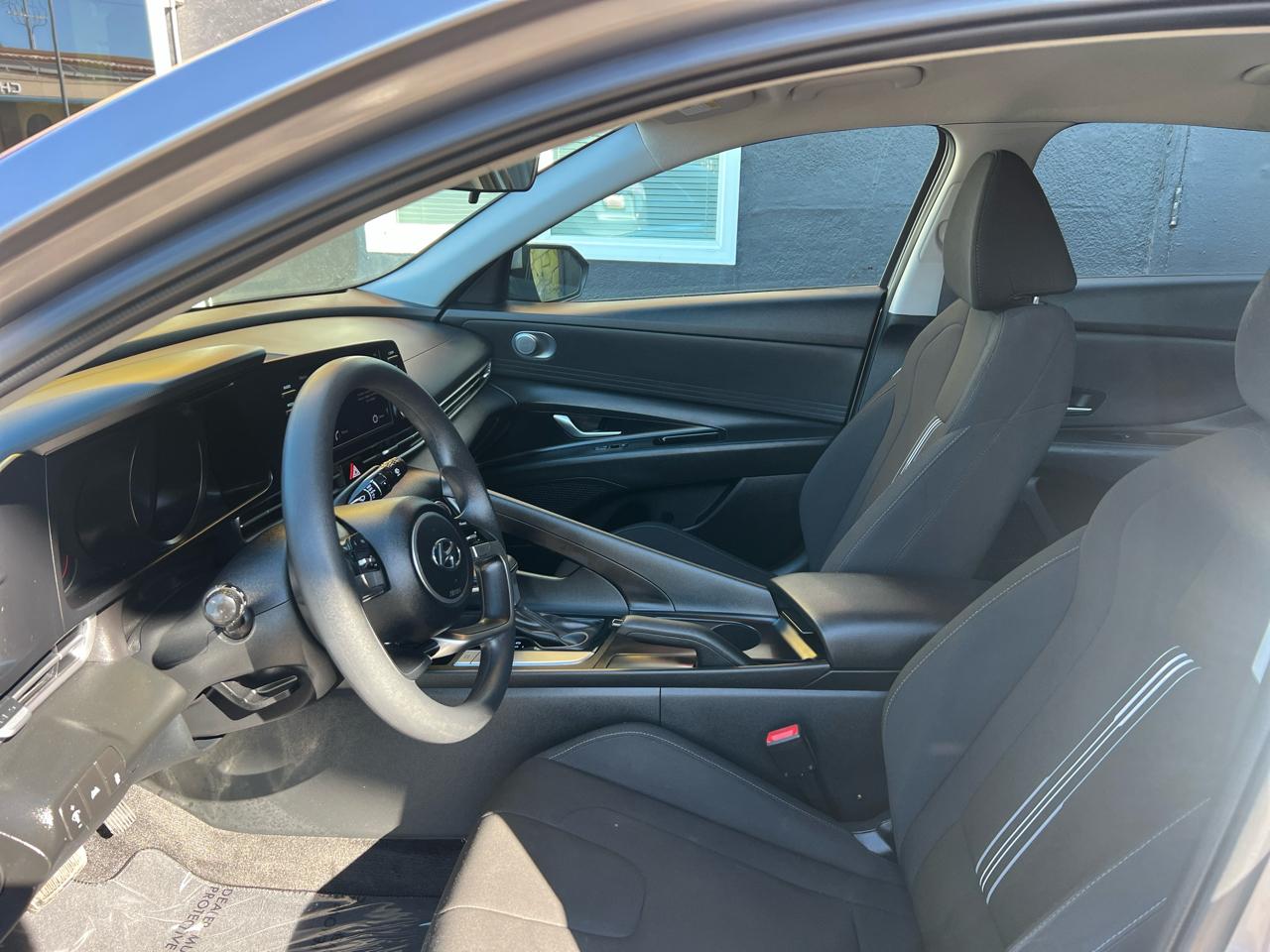 Hyundai Elantra SEL 2023