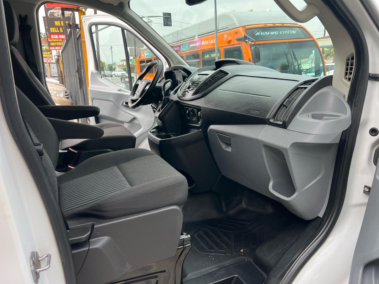 Ford Transit 150 Van Low Roof 60/40 Pass. 130-in. WB 2017