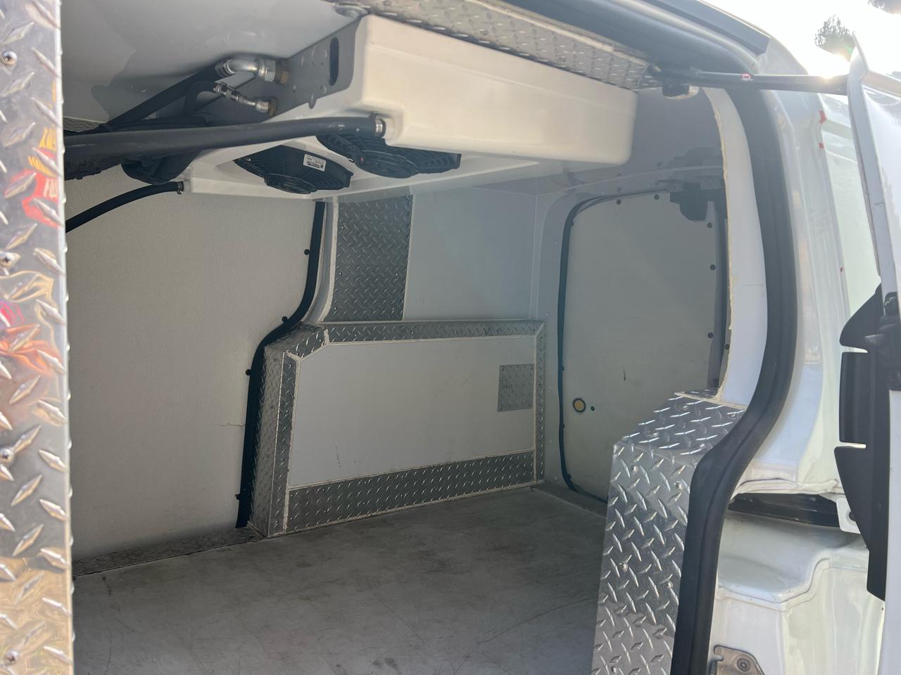 Ford Transit Connect 114.6" XL w/side & rear door privacy glass 2022