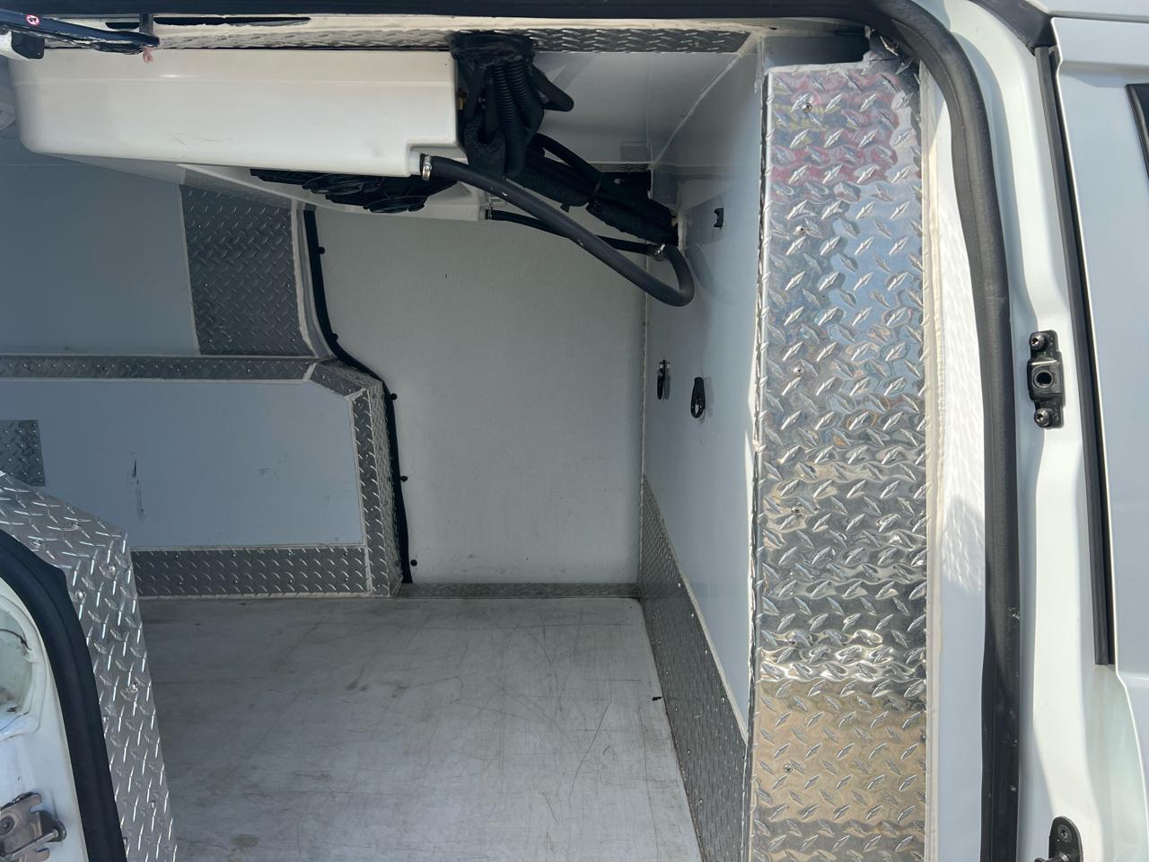 Ford Transit Connect 114.6" XL w/side & rear door privacy glass 2022