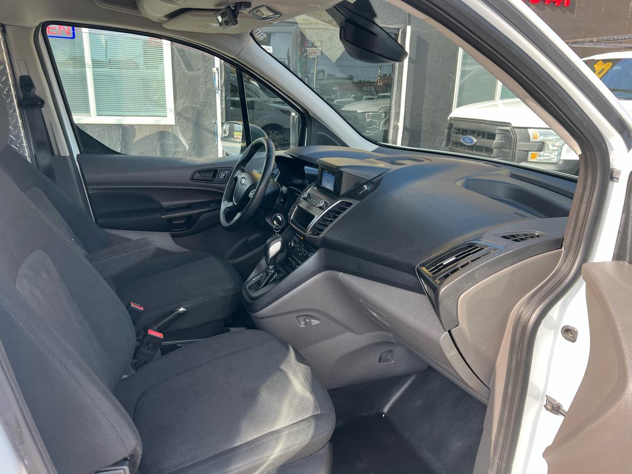 Ford Transit Connect 114.6" XL w/side & rear door privacy glass 2022