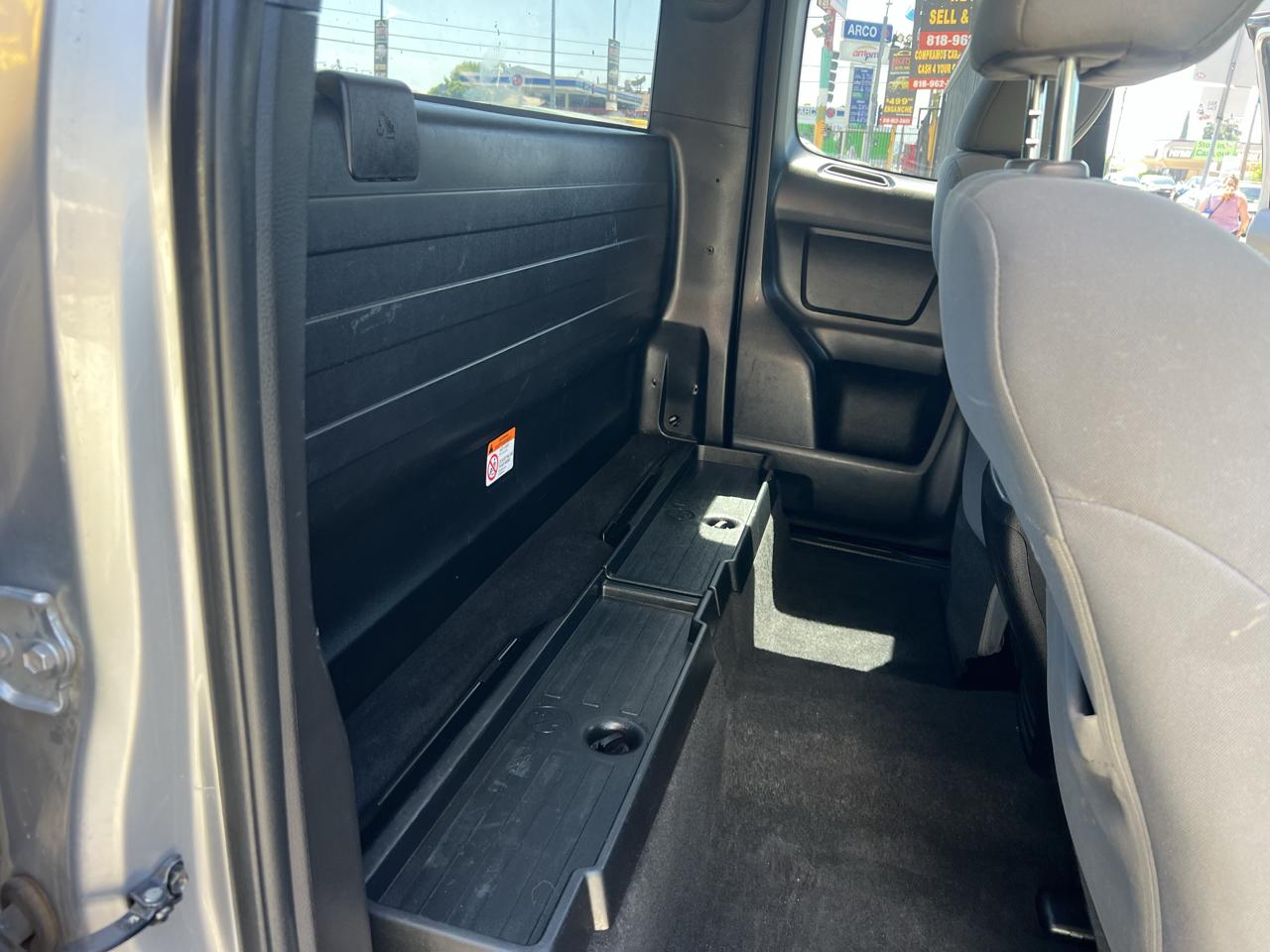 Toyota Tacoma SR5 Access Cab I4 6AT 2WD 2020