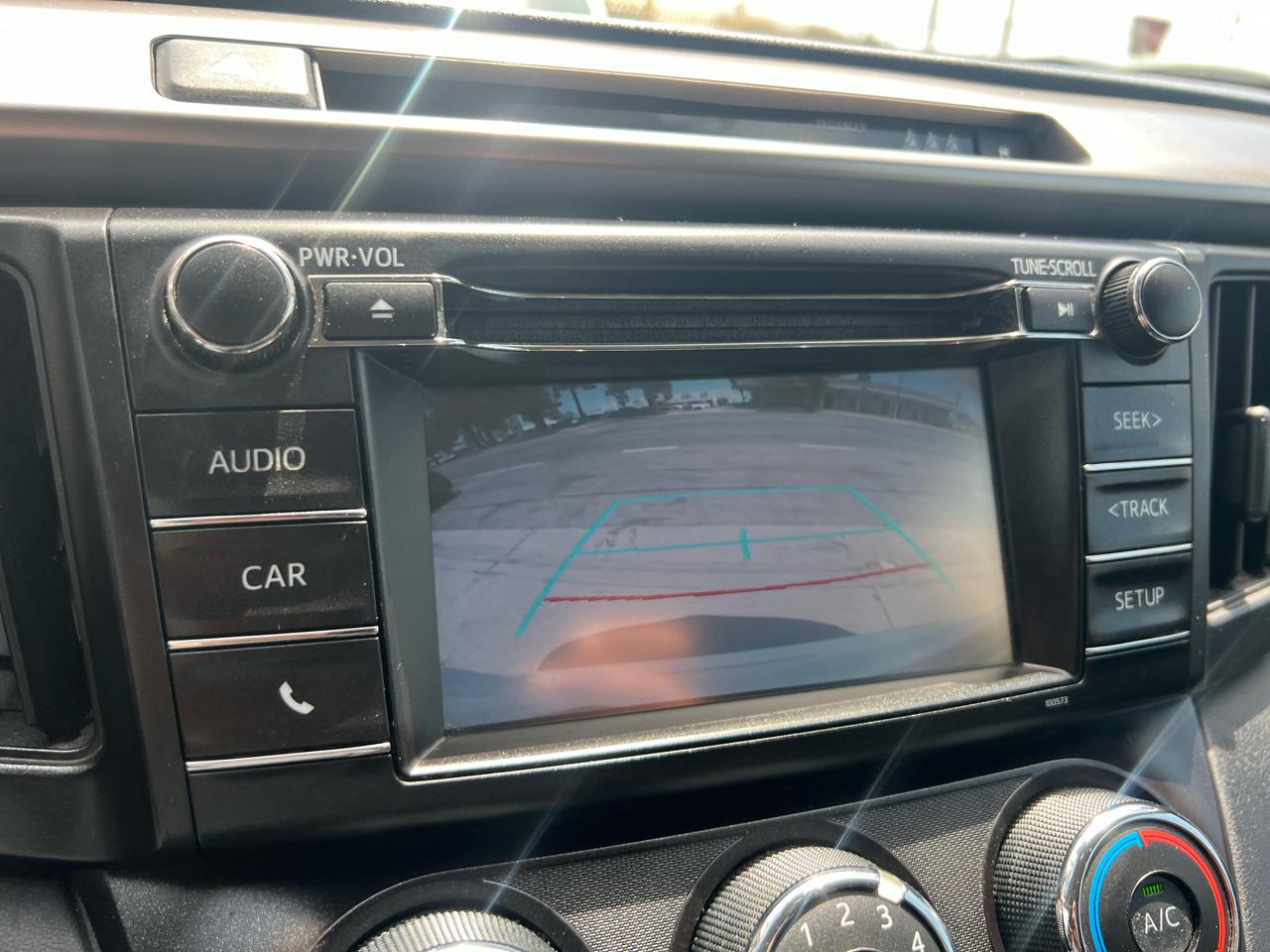 Toyota RAV4 LE FWD 2017