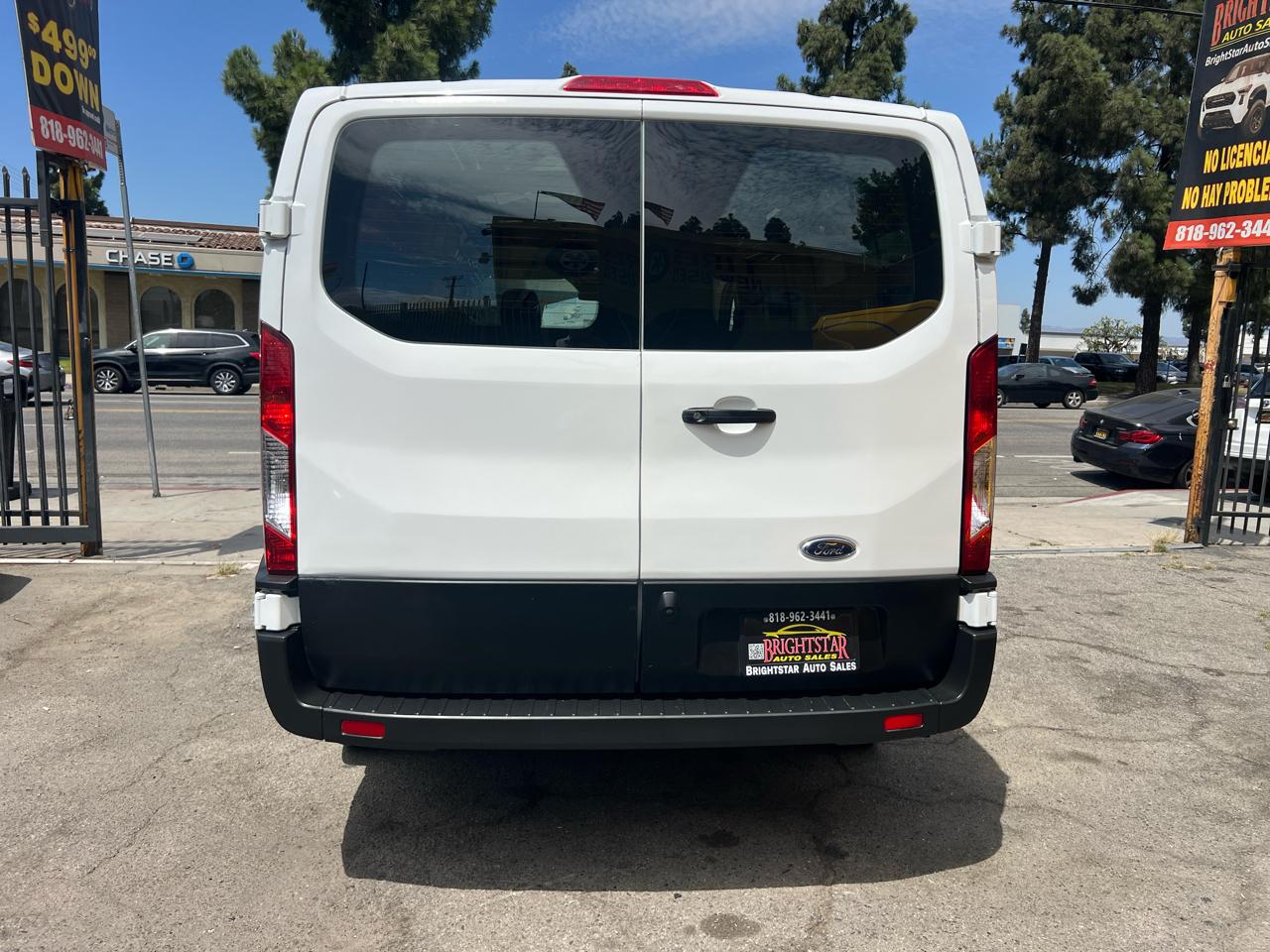 Ford Transit 250 Van Low Roof w/Sliding Pass. 130-in. WB 2021