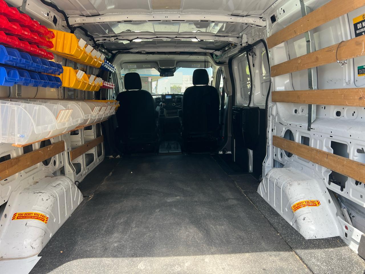 Ford Transit 250 Van Low Roof w/Sliding Pass. 130-in. WB 2021