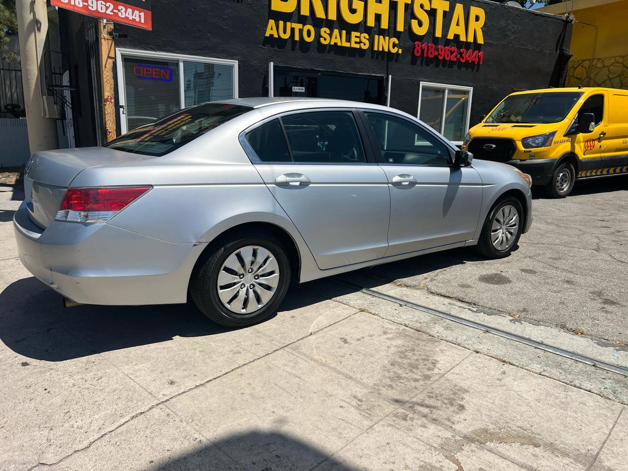 Honda Accord LX sedan AT 2010