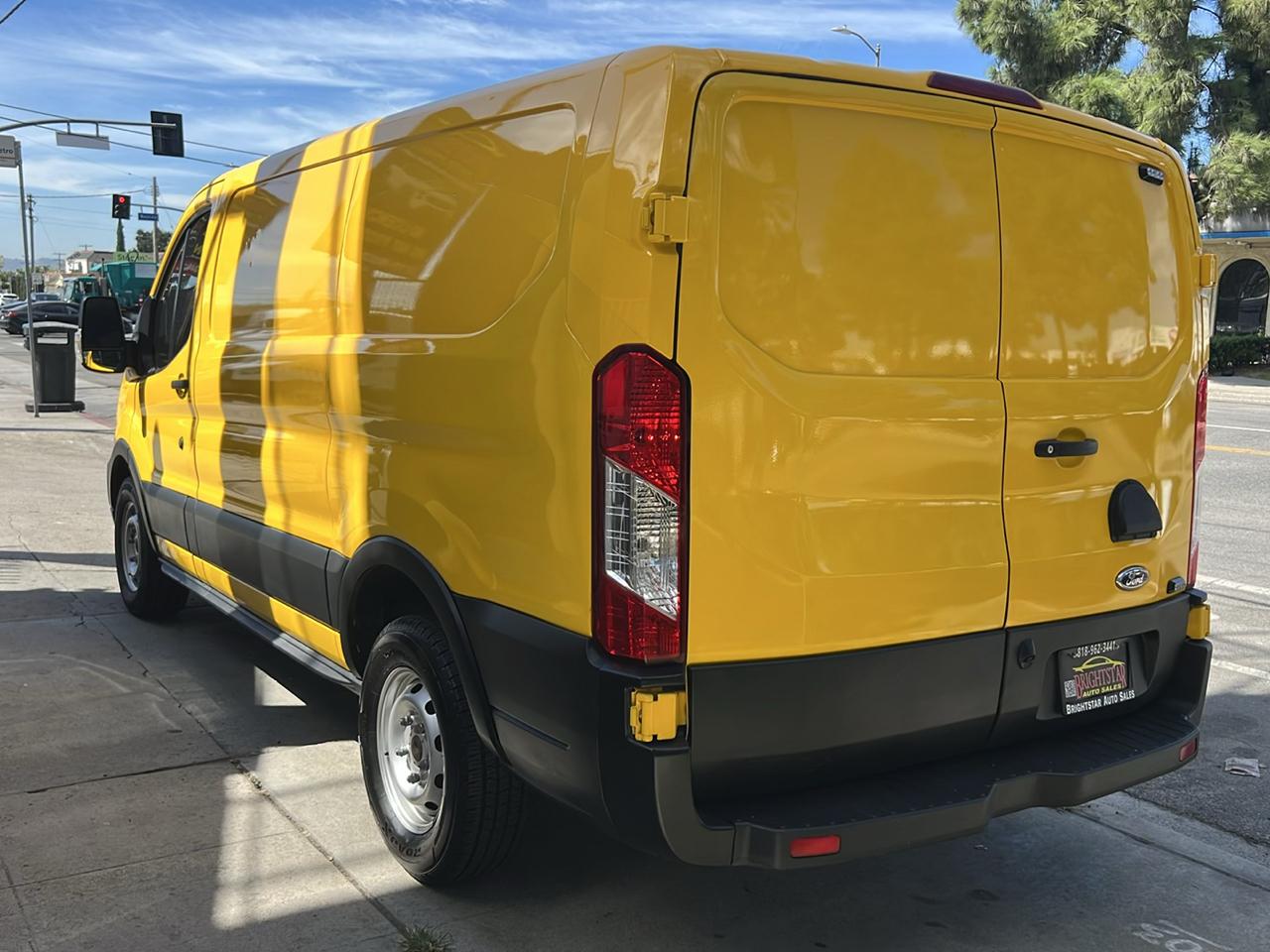 Ford Transit 150 Van Low Roof w/Sliding Pass. 130-in. WB 2024