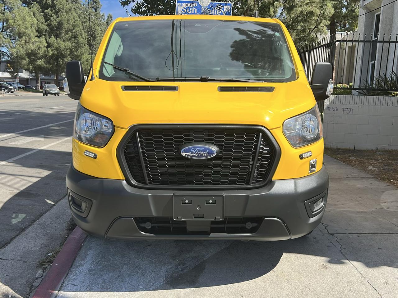 Ford Transit 150 Van Low Roof w/Sliding Pass. 130-in. WB 2024