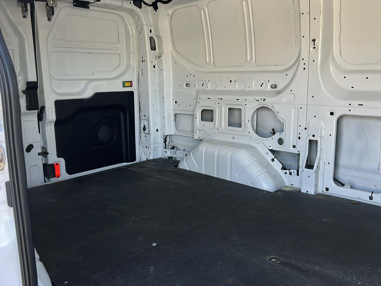 Ford Transit 150 Van Low Roof w/Sliding Pass. 130-in. WB 2024