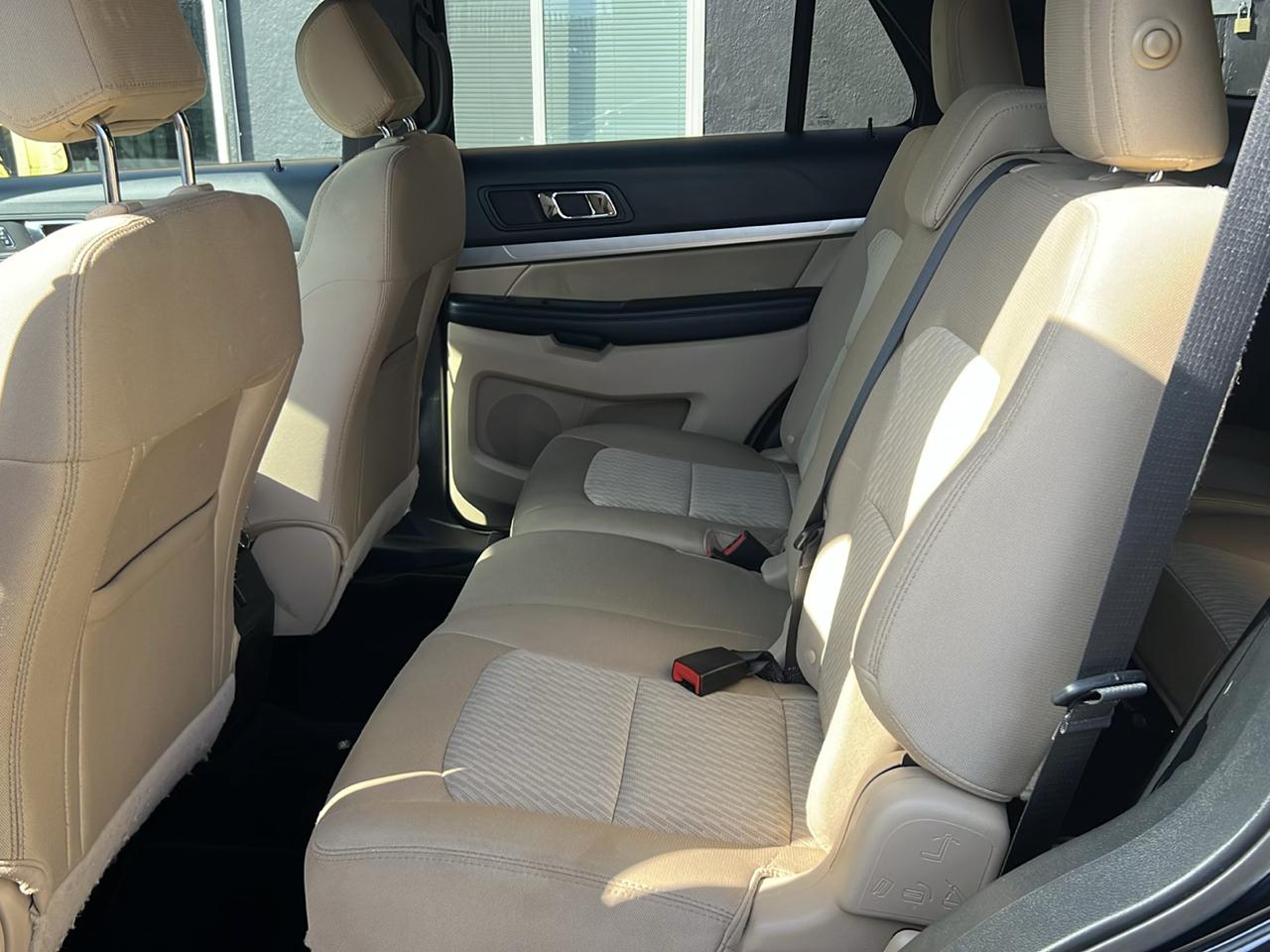 Ford Explorer Base 4WD 2017