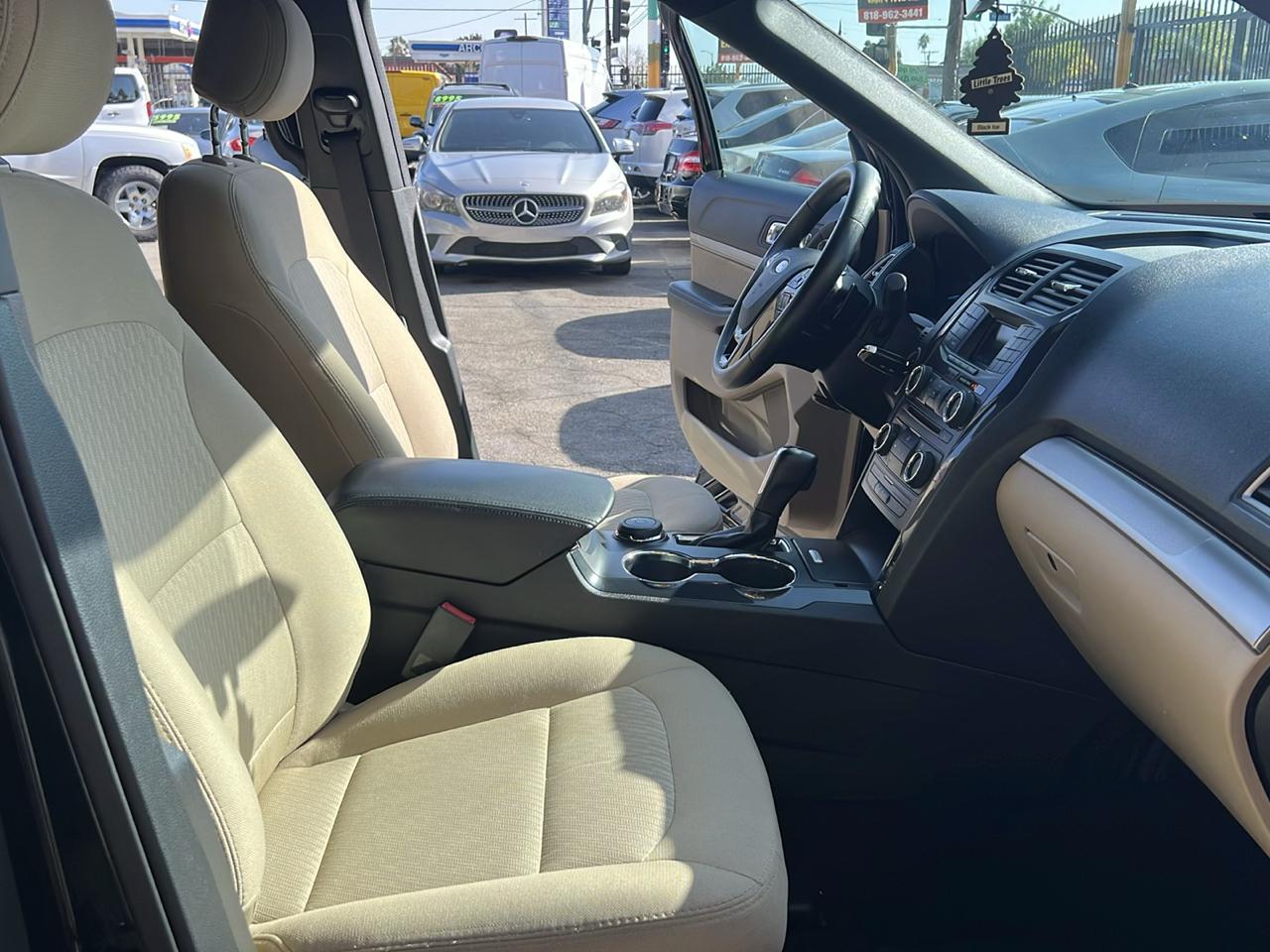Ford Explorer Base 4WD 2017