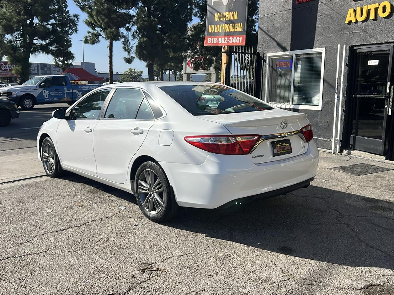Toyota Camry SE 2017