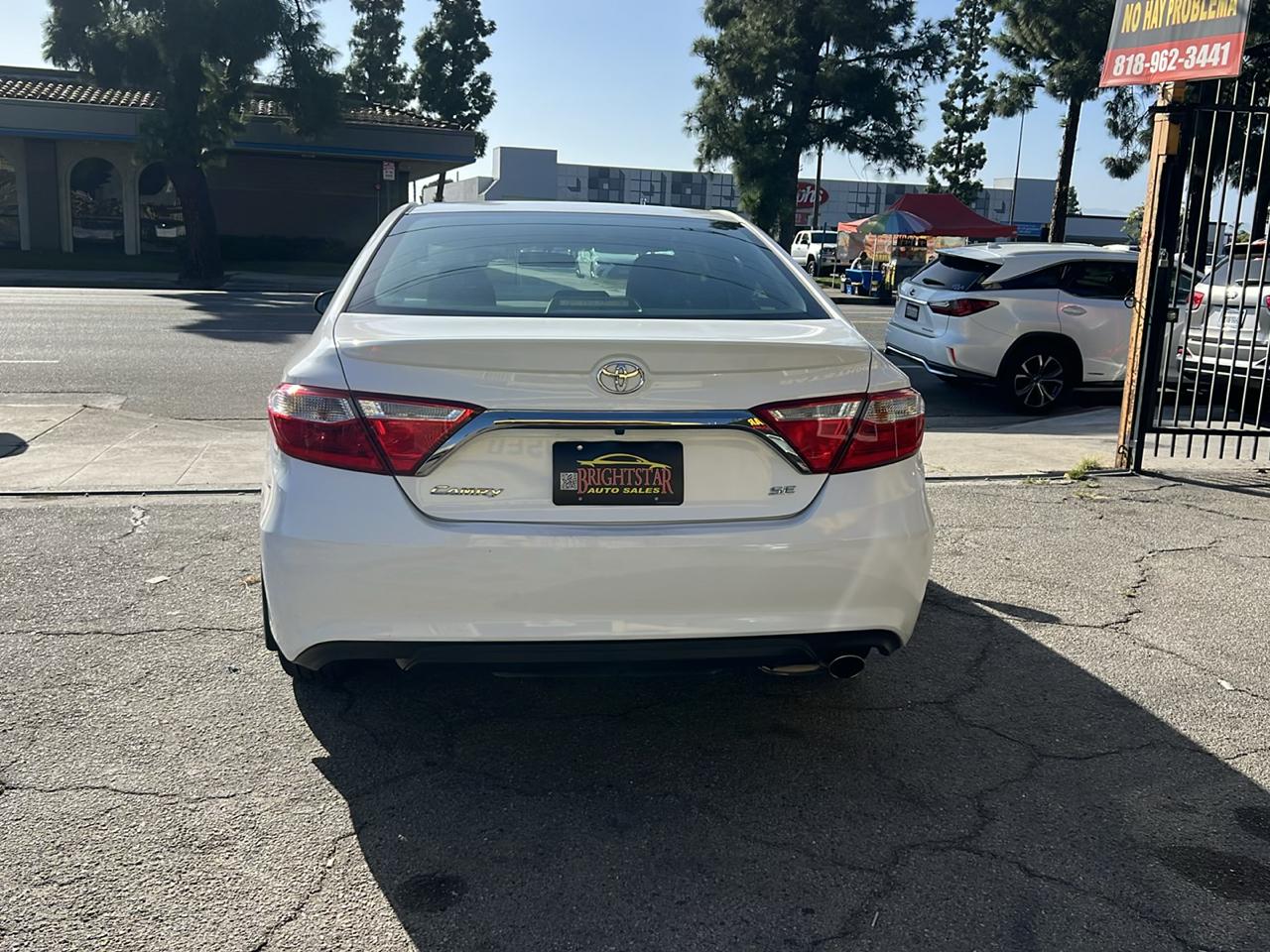 Toyota Camry SE 2017