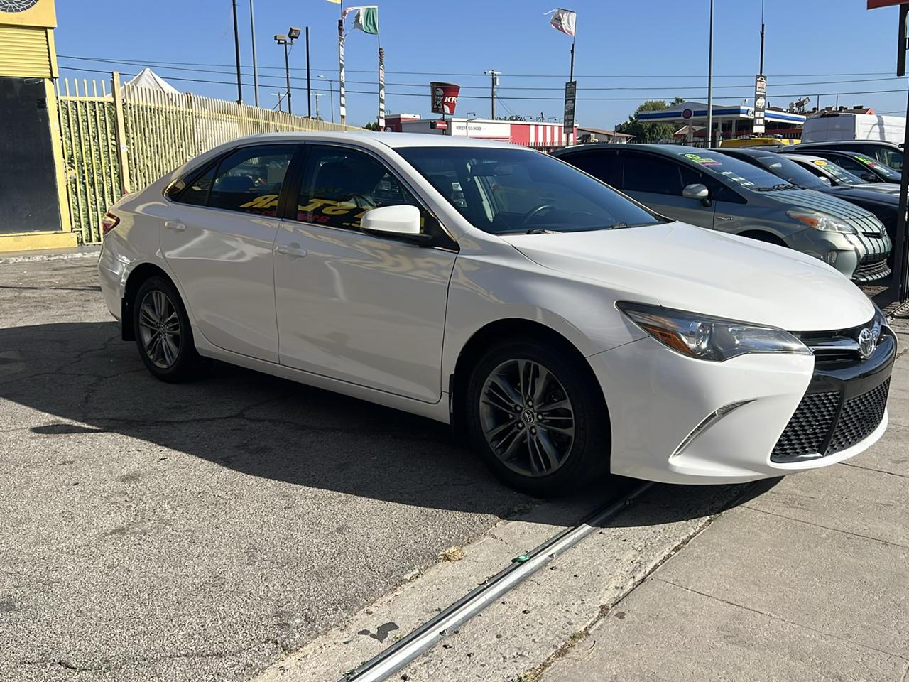 Toyota Camry SE 2017
