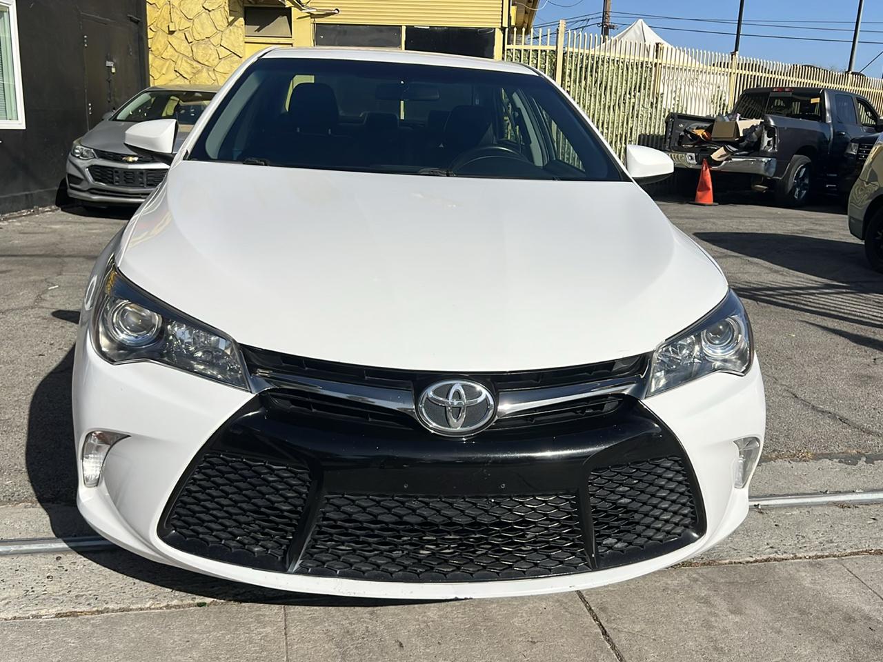 Toyota Camry SE 2017
