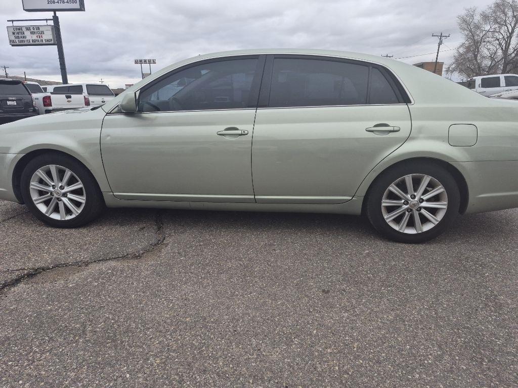 Toyota Avalon XL 2007