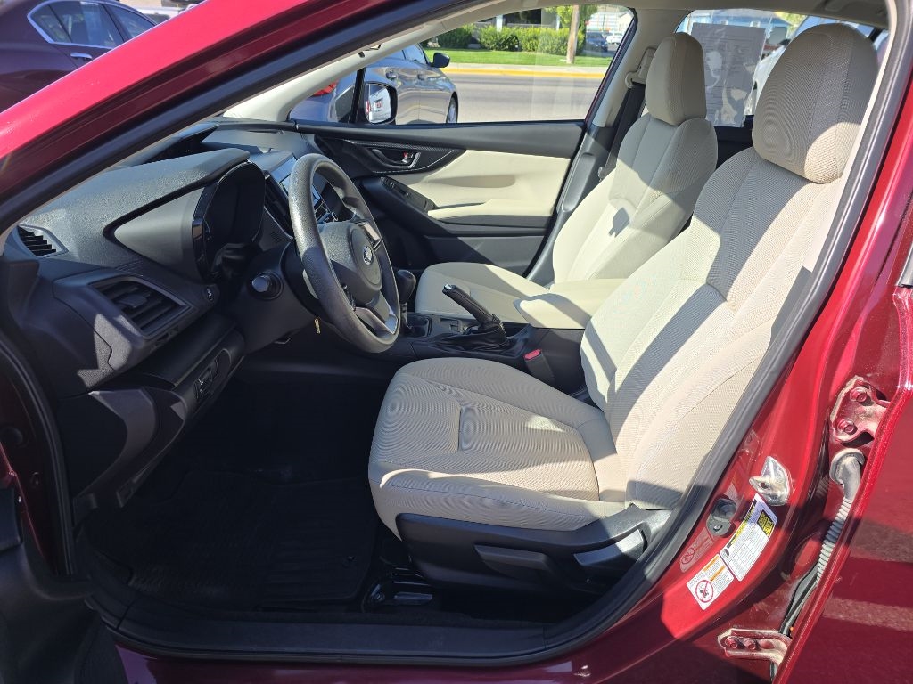 Subaru Impreza 2.0i 5M 5-Door 2017 Subaru Impreza 2.0i 5M 5-Door 2017