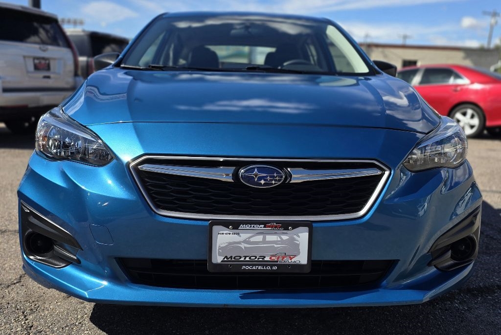 Subaru Impreza 2.0i 5M 5-Door 2019 Subaru Impreza 2.0i 5M 5-Door 2019