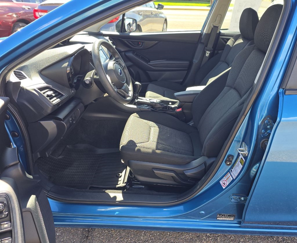 Subaru Impreza 2.0i 5M 5-Door 2019 Subaru Impreza 2.0i 5M 5-Door 2019