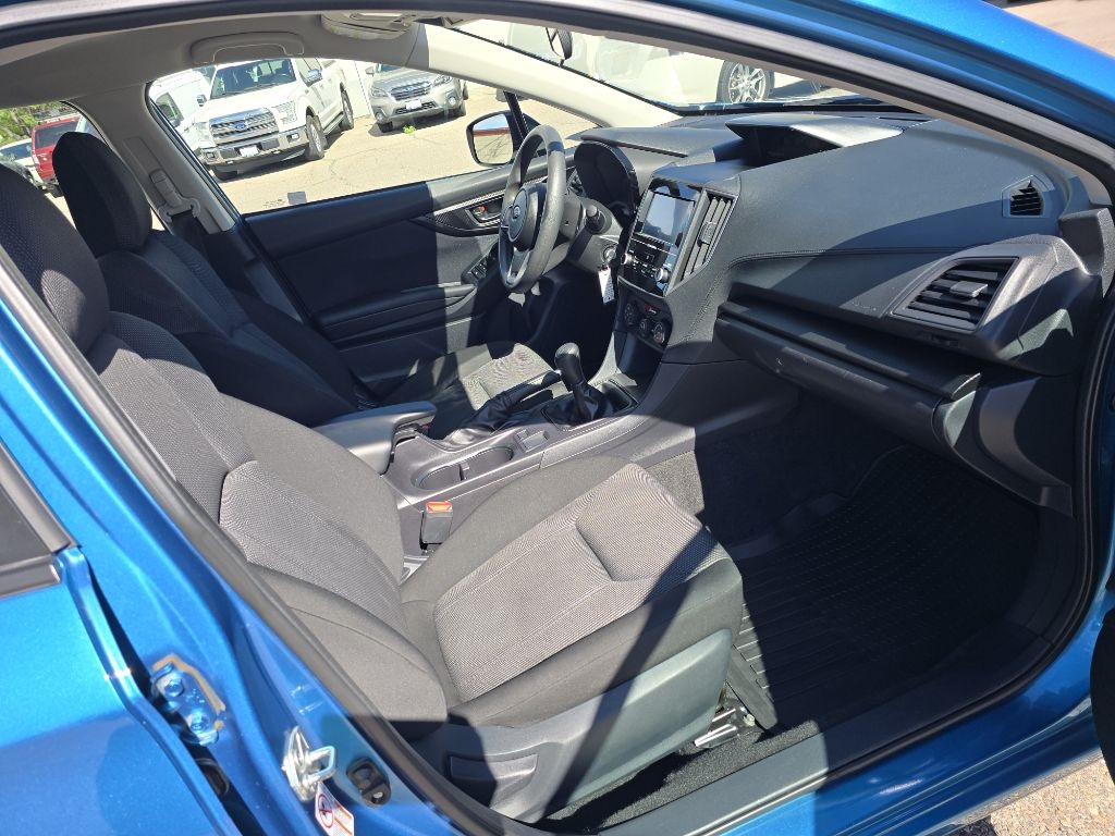 Subaru Impreza 2.0i 5M 5-Door 2019 Subaru Impreza 2.0i 5M 5-Door 2019