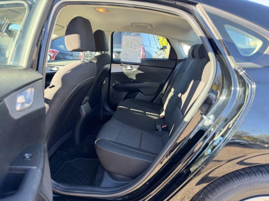 2023 Kia Forte LX - Photo 10