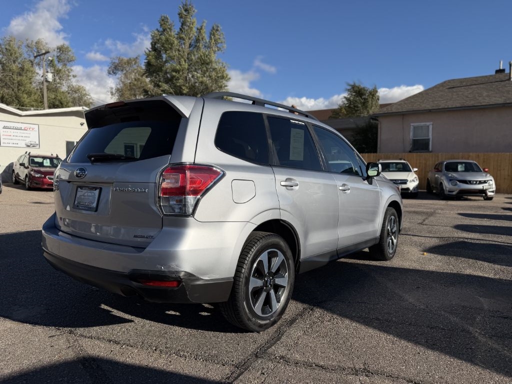 Subaru Forester 2.5i Premium PZEV CVT 2018 Subaru Forester 2.5i Premium PZEV CVT 2018