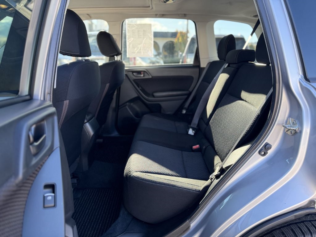 Subaru Forester 2.5i Premium PZEV CVT 2018 Subaru Forester 2.5i Premium PZEV CVT 2018