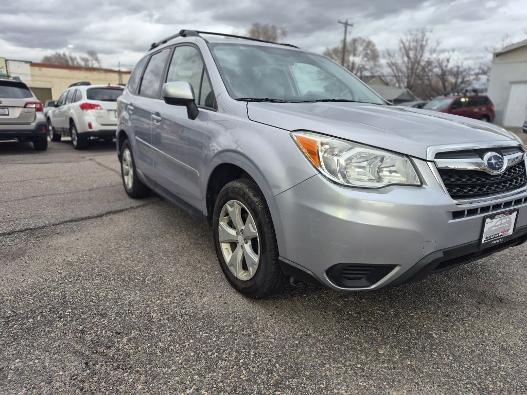 Subaru Forester 2.5i Premium PZEV CVT 2016