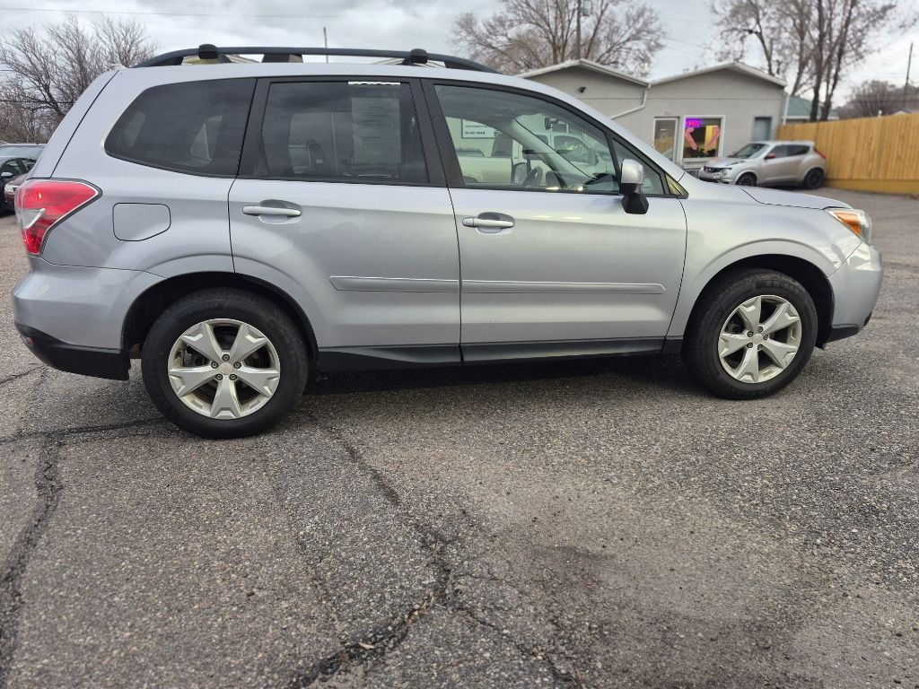 Subaru Forester 2.5i Premium PZEV CVT 2016