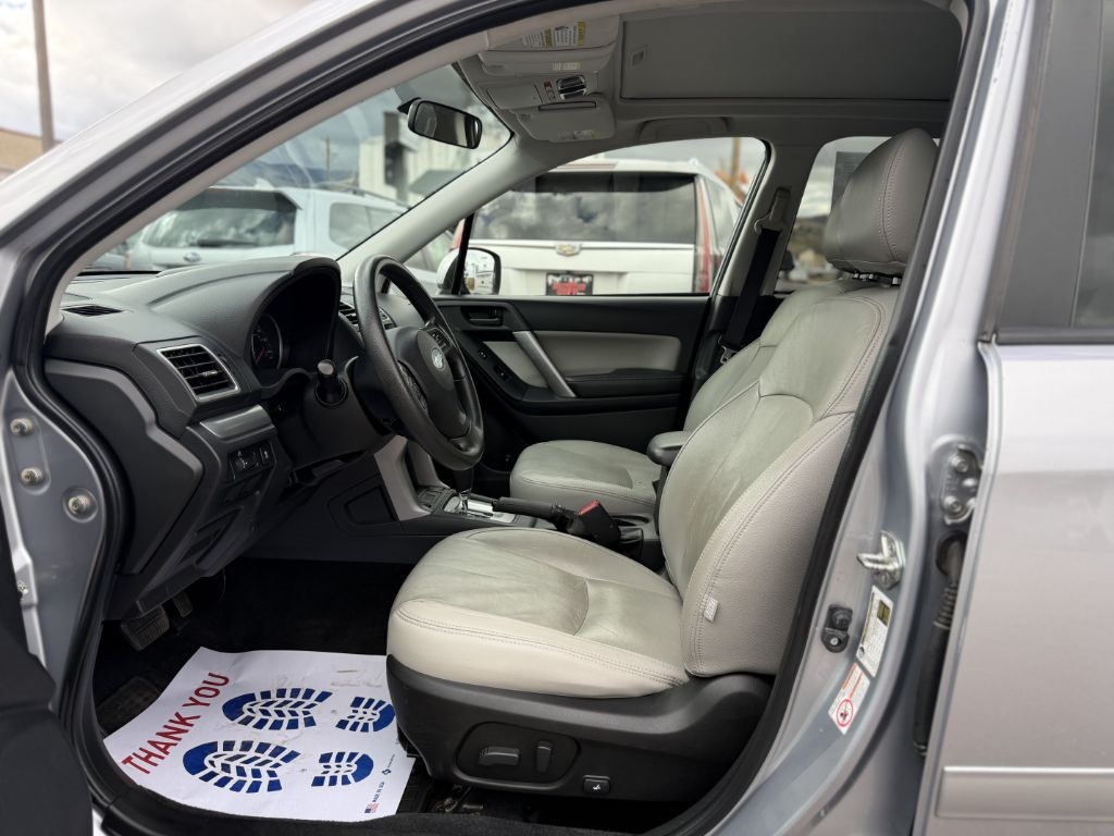 Subaru Forester 2.5i Premium PZEV CVT 2016