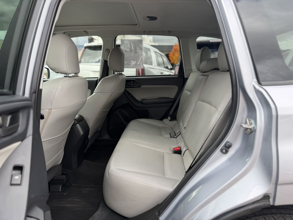 Subaru Forester 2.5i Premium PZEV CVT 2016