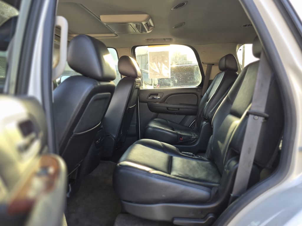 Chevrolet Tahoe LTZ 4WD 2010