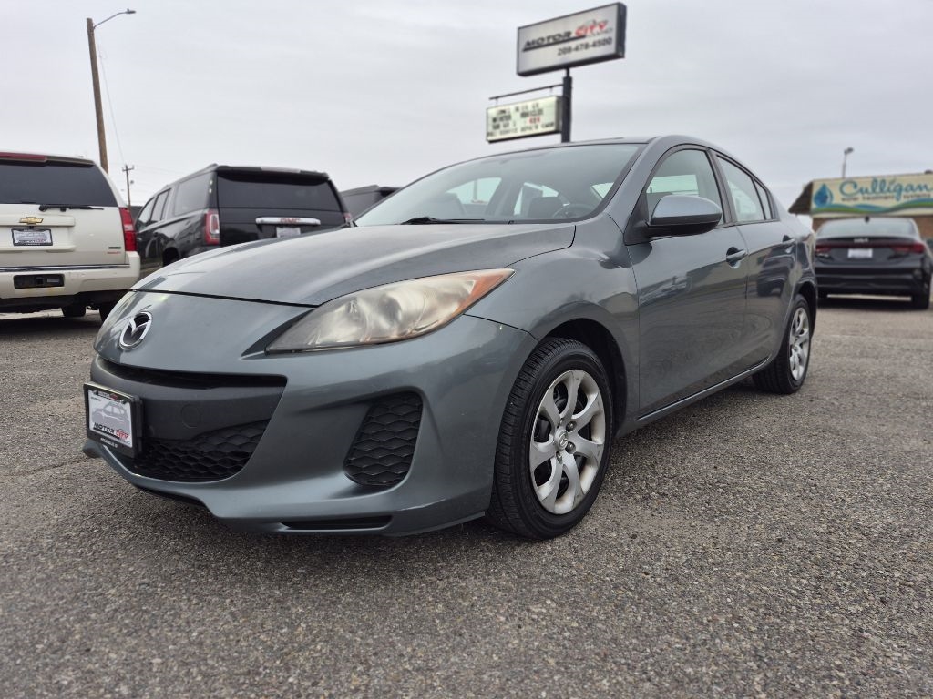 2012 Mazda MAZDA3 i Sport 4-Door