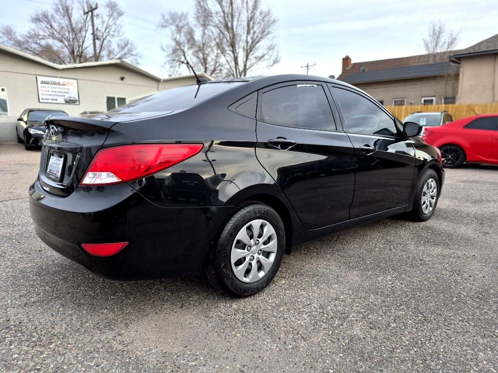 Hyundai Accent SE 4-Door 6A 2017