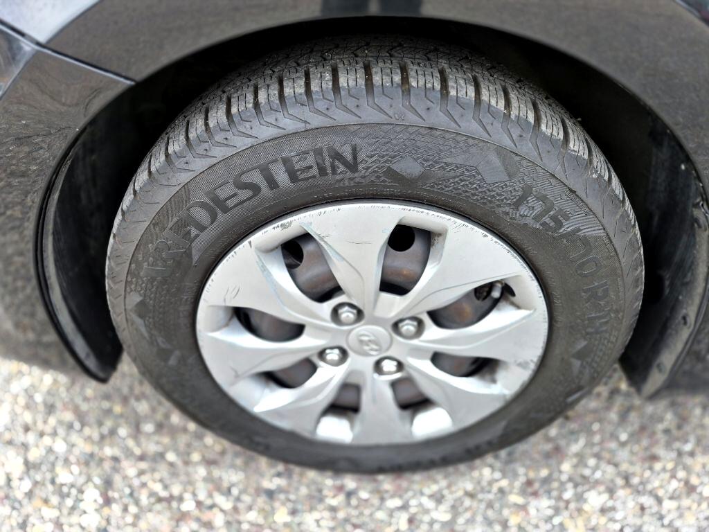 Hyundai Accent SE 4-Door 6A 2017